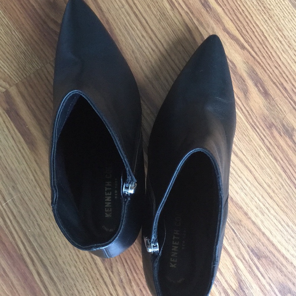 Kenneth Cole ladies booties